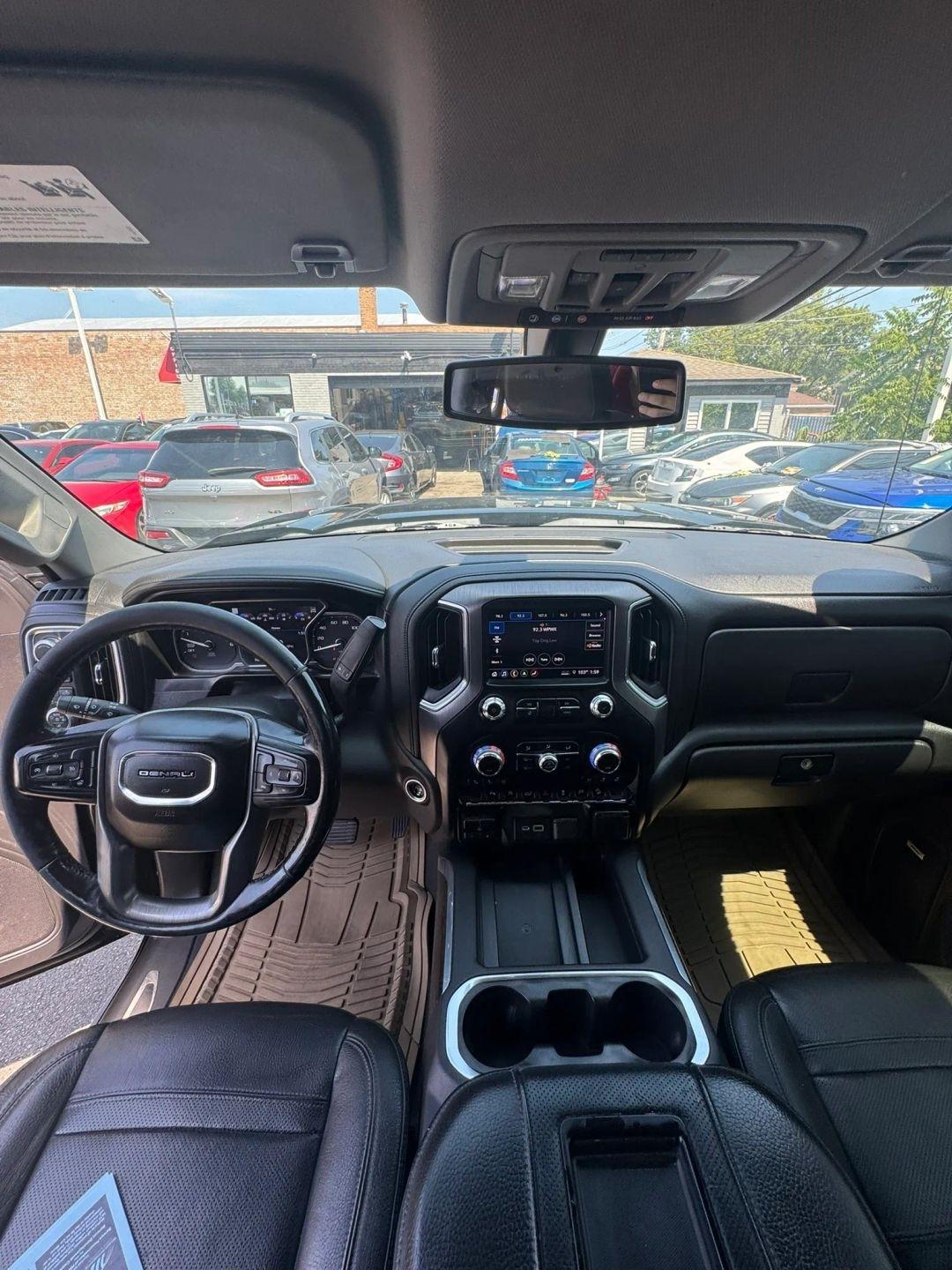 GMC Sierra 1500 4WD Crew Cab 147" Denali 2019