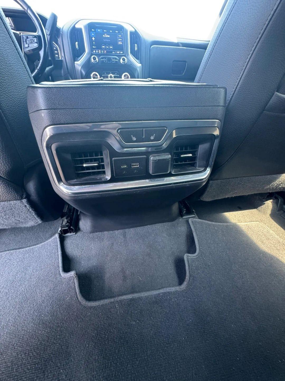 GMC Sierra 1500 4WD Crew Cab 147" Denali 2019