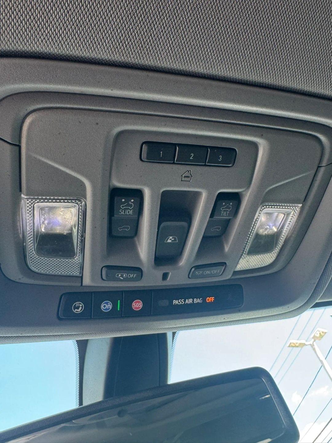 GMC Sierra 1500 4WD Crew Cab 147" Denali 2019