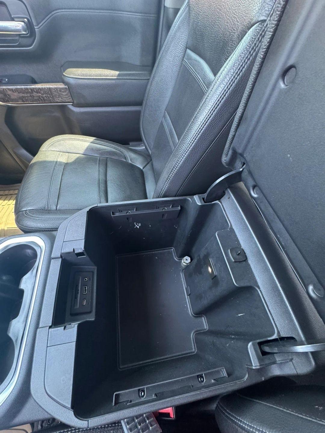 GMC Sierra 1500 4WD Crew Cab 147" Denali 2019