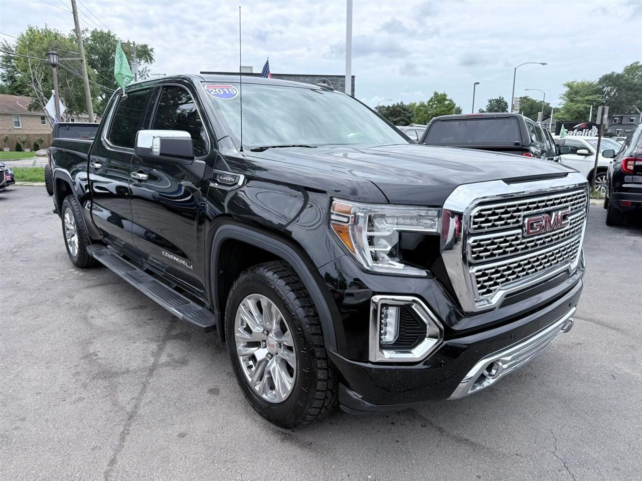 GMC Sierra 1500 4WD Crew Cab 147" Denali 2019