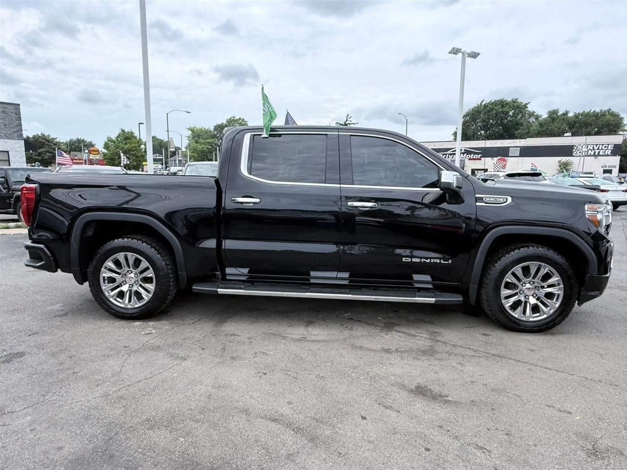 GMC Sierra 1500 4WD Crew Cab 147" Denali 2019