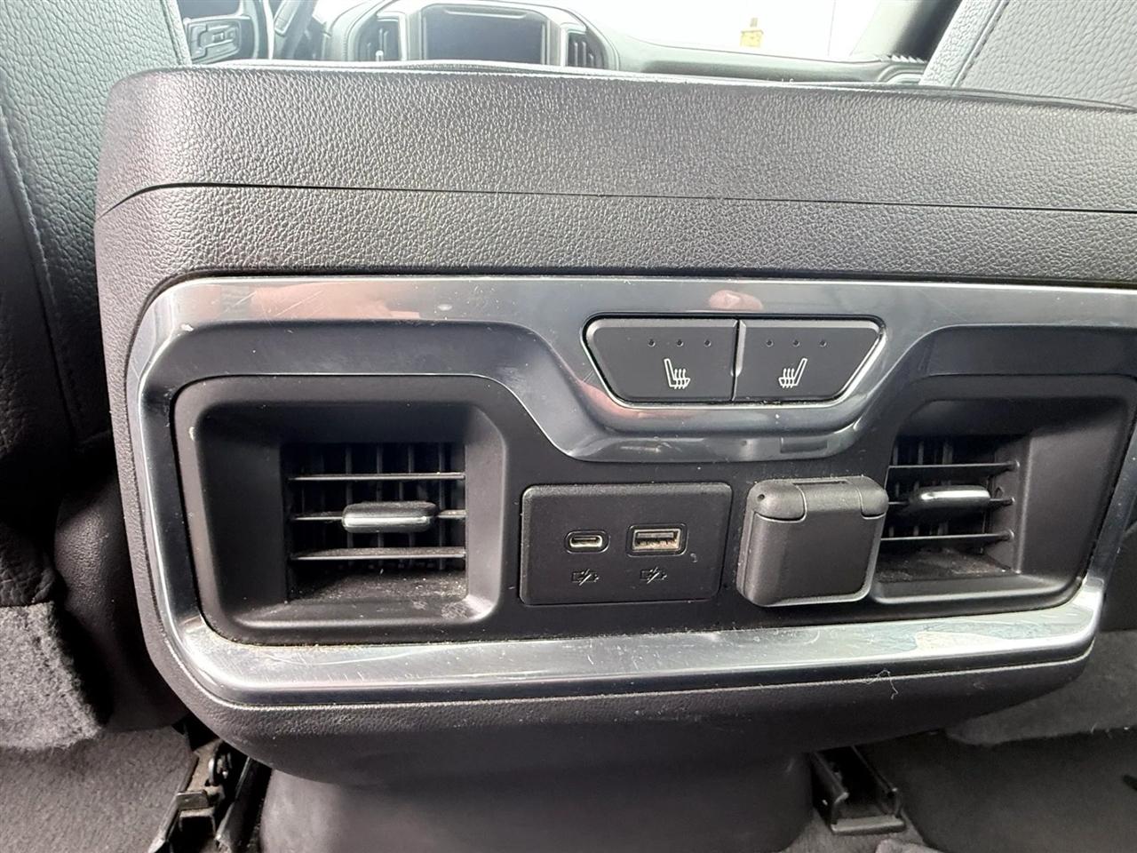GMC Sierra 1500 4WD Crew Cab 147" Denali 2019