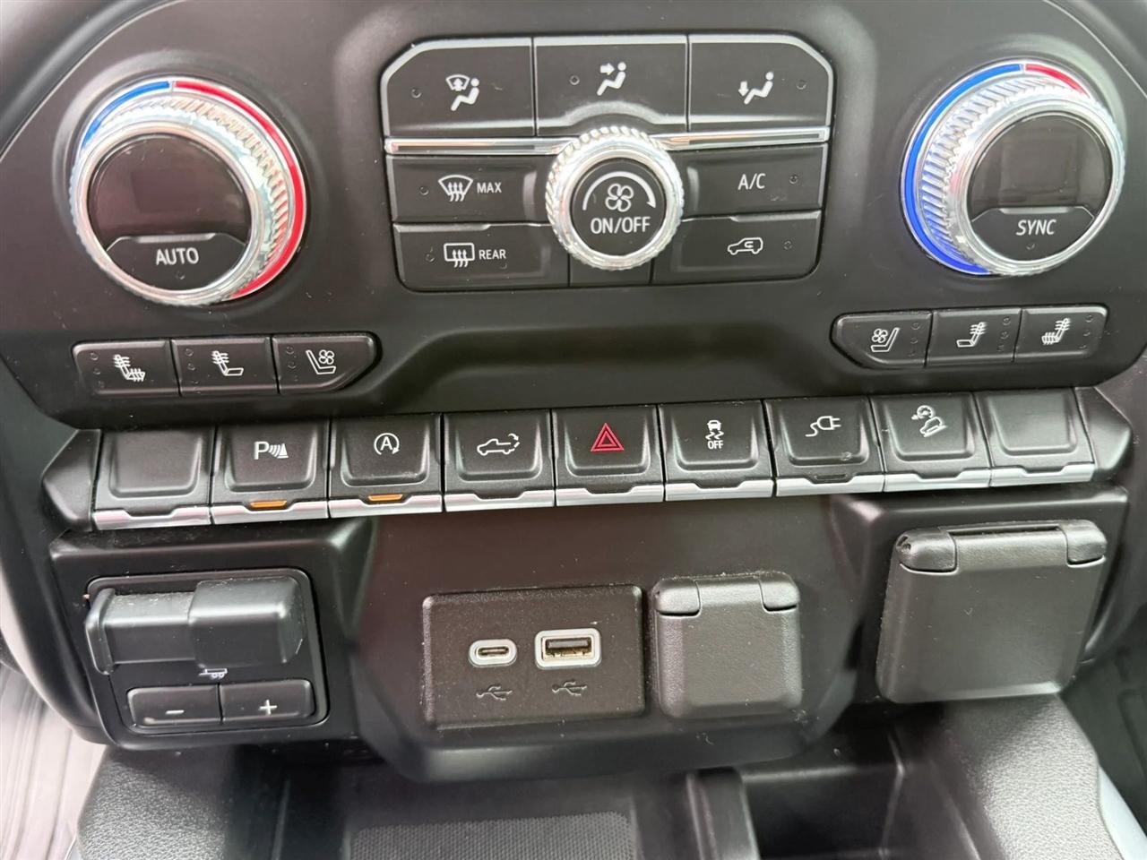 GMC Sierra 1500 4WD Crew Cab 147" Denali 2019