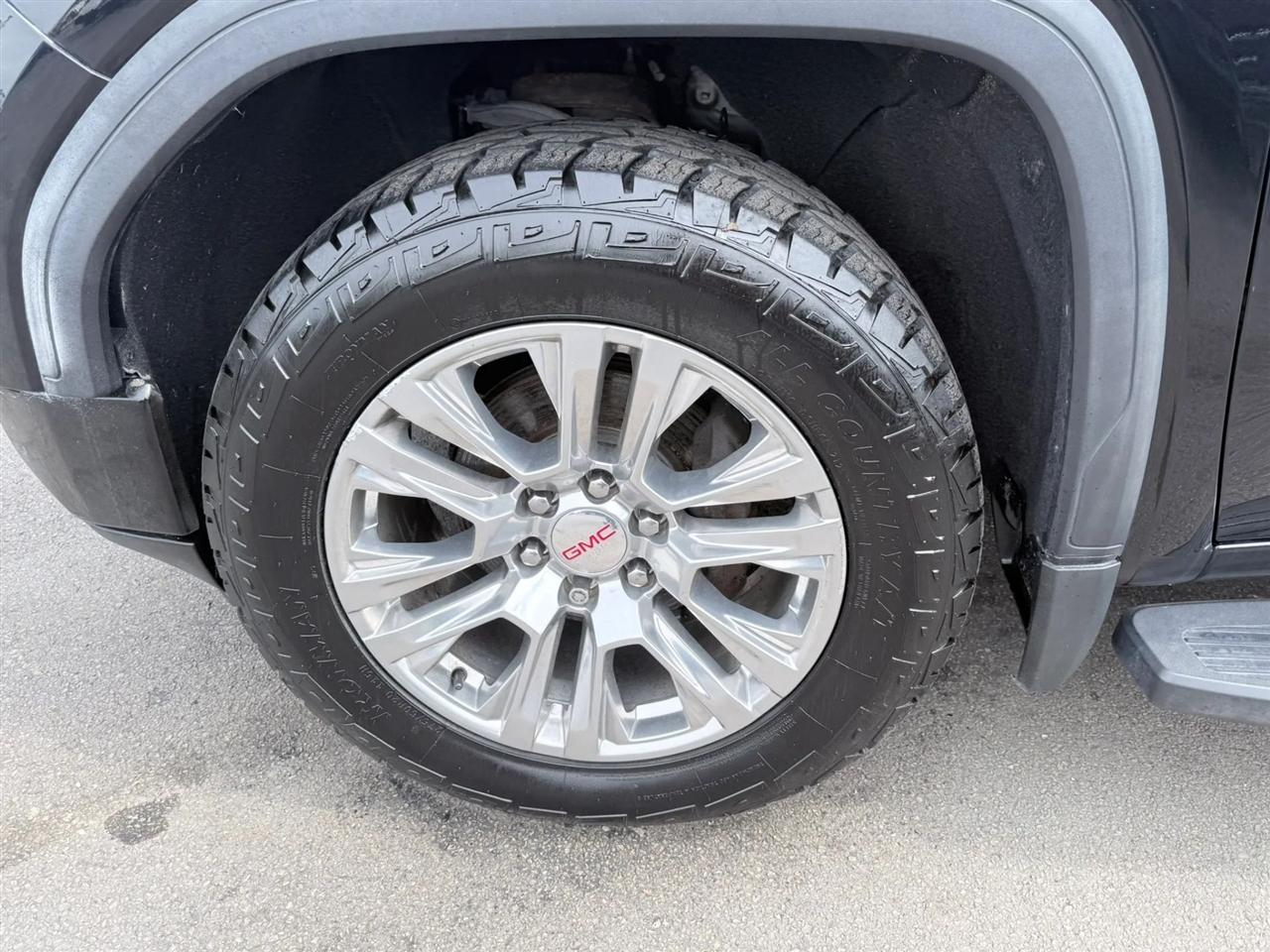 GMC Sierra 1500 4WD Crew Cab 147" Denali 2019
