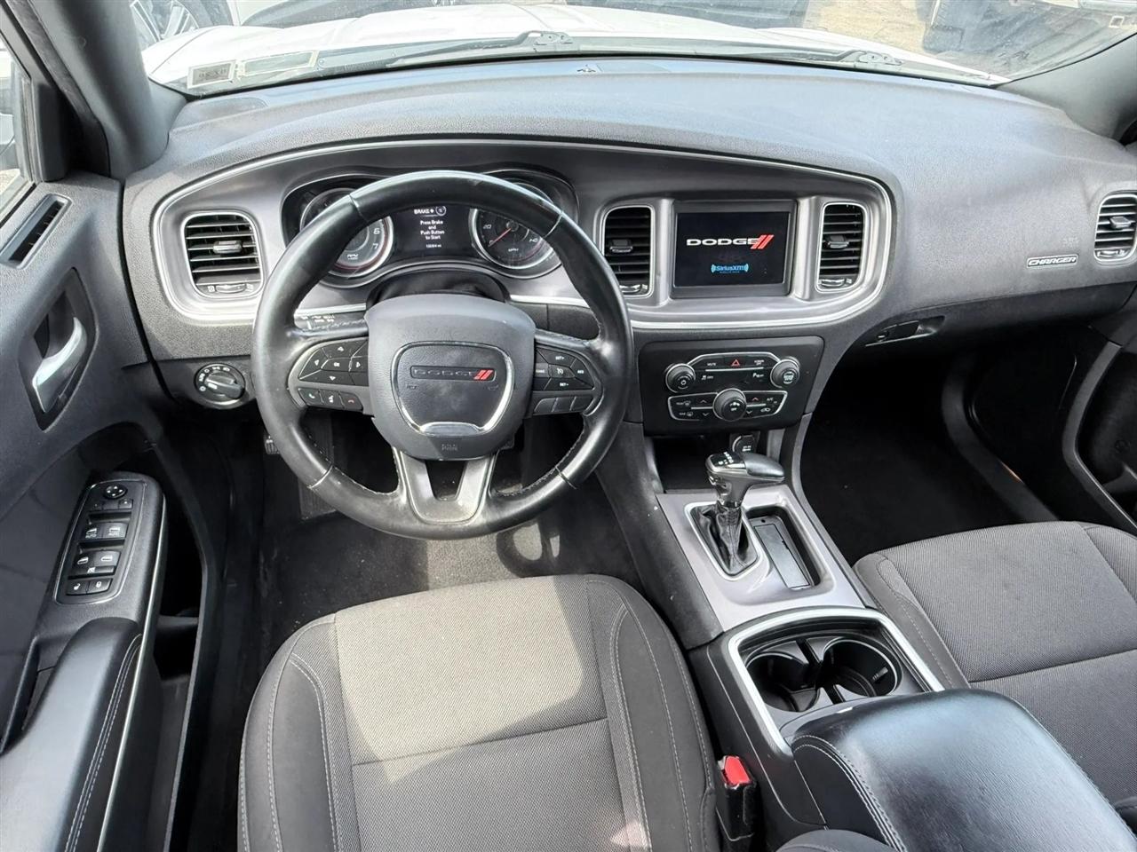 Dodge Charger SXT RWD 2019