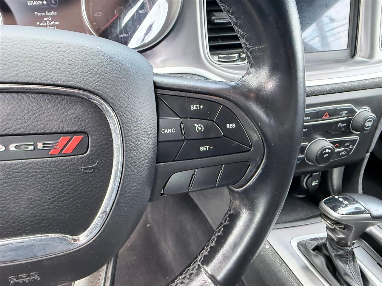 Dodge Charger SXT RWD 2019