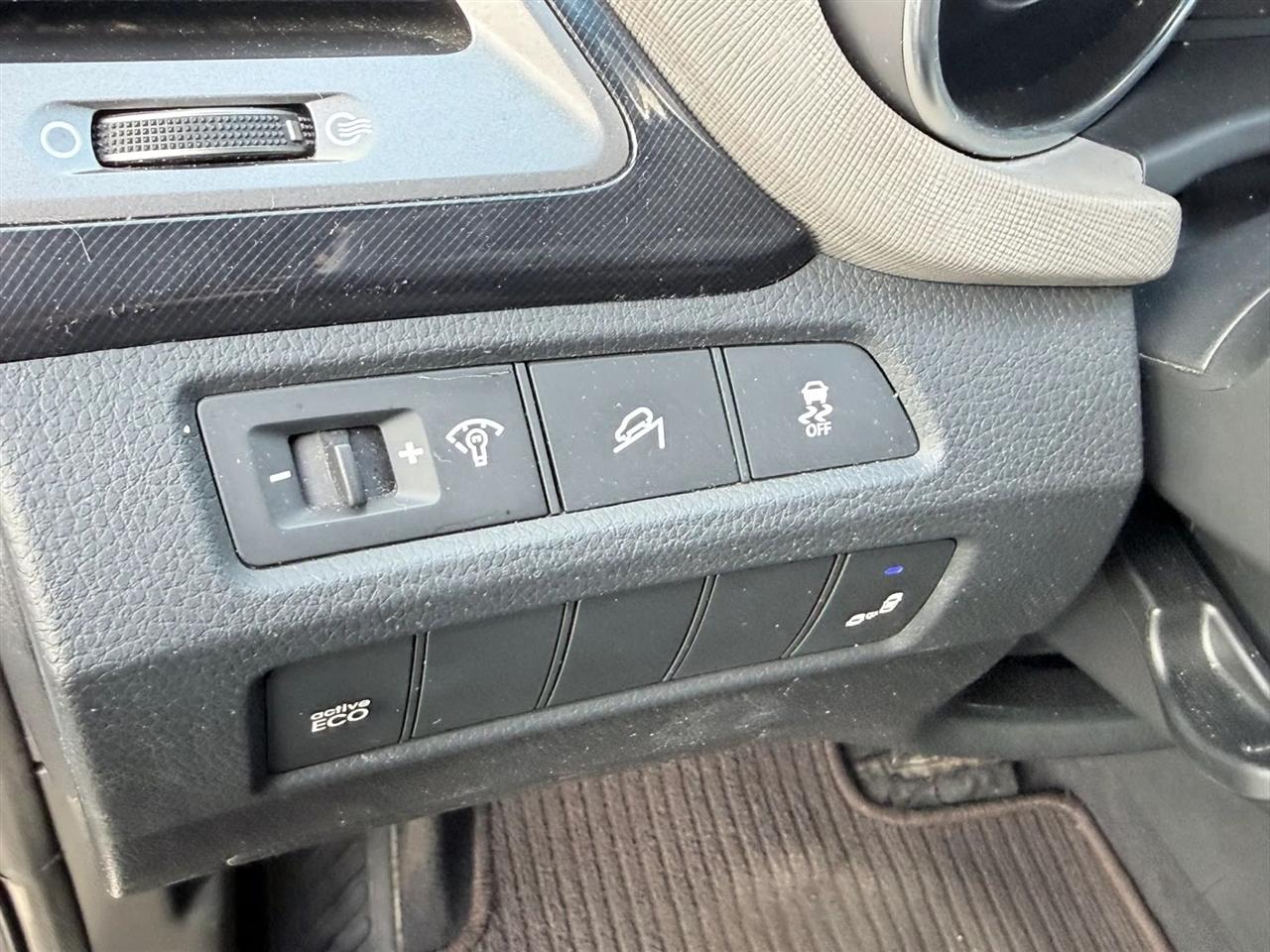 Hyundai Santa Fe Sport FWD 4dr 2.4 2014
