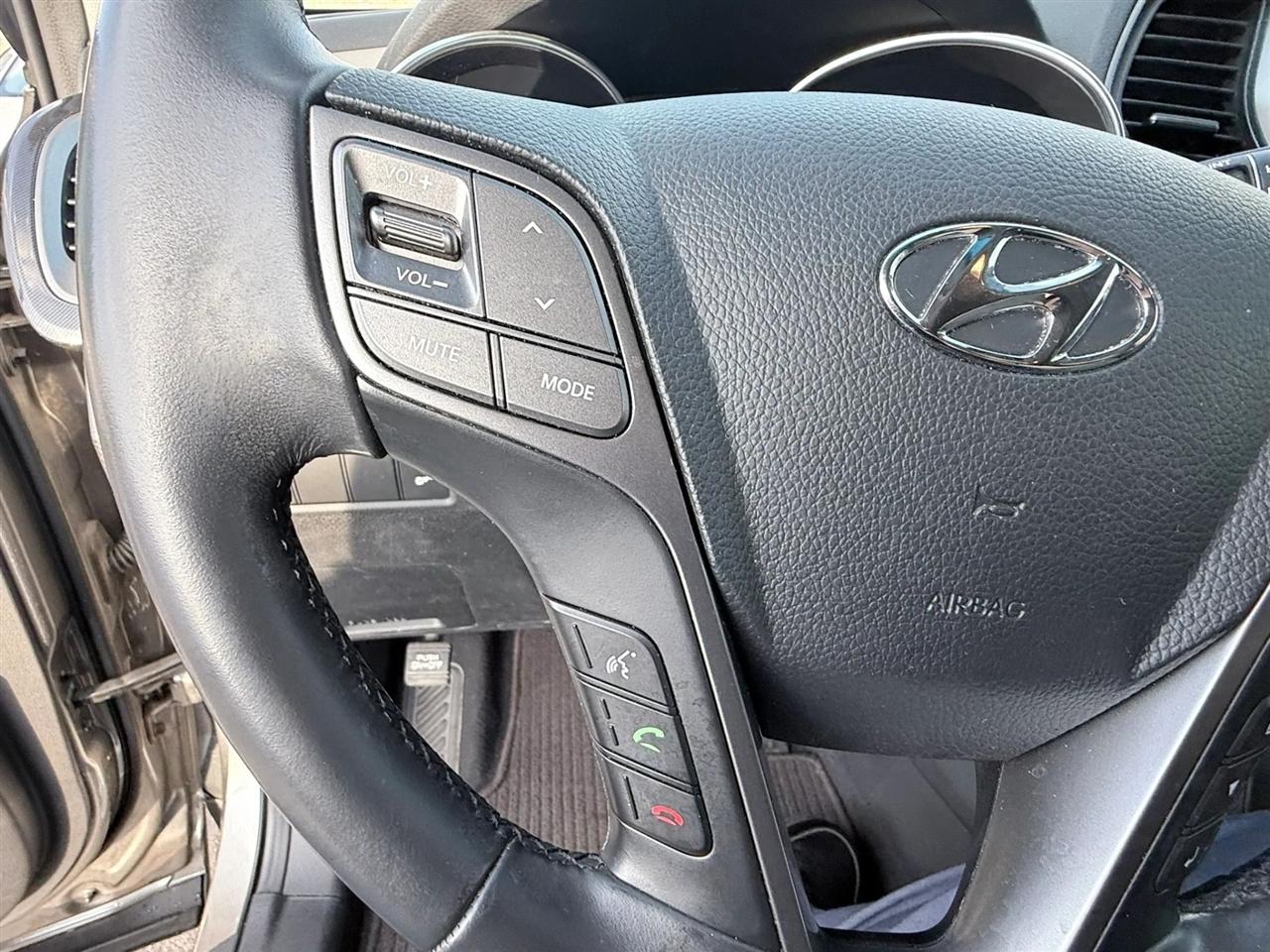 Hyundai Santa Fe Sport FWD 4dr 2.4 2014