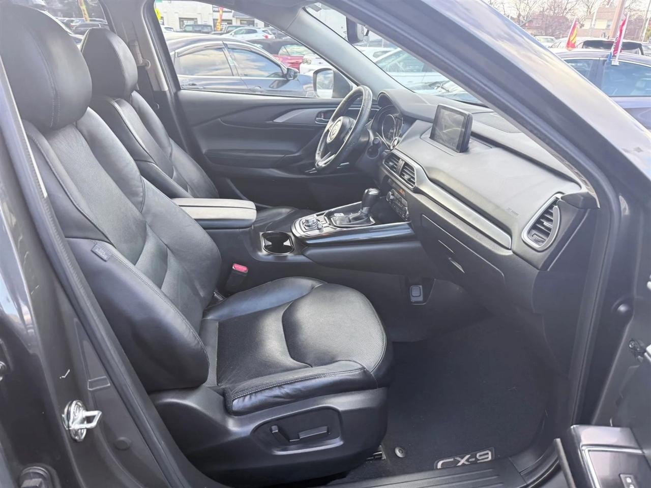 Mazda CX-9 FWD 4dr Touring 2016