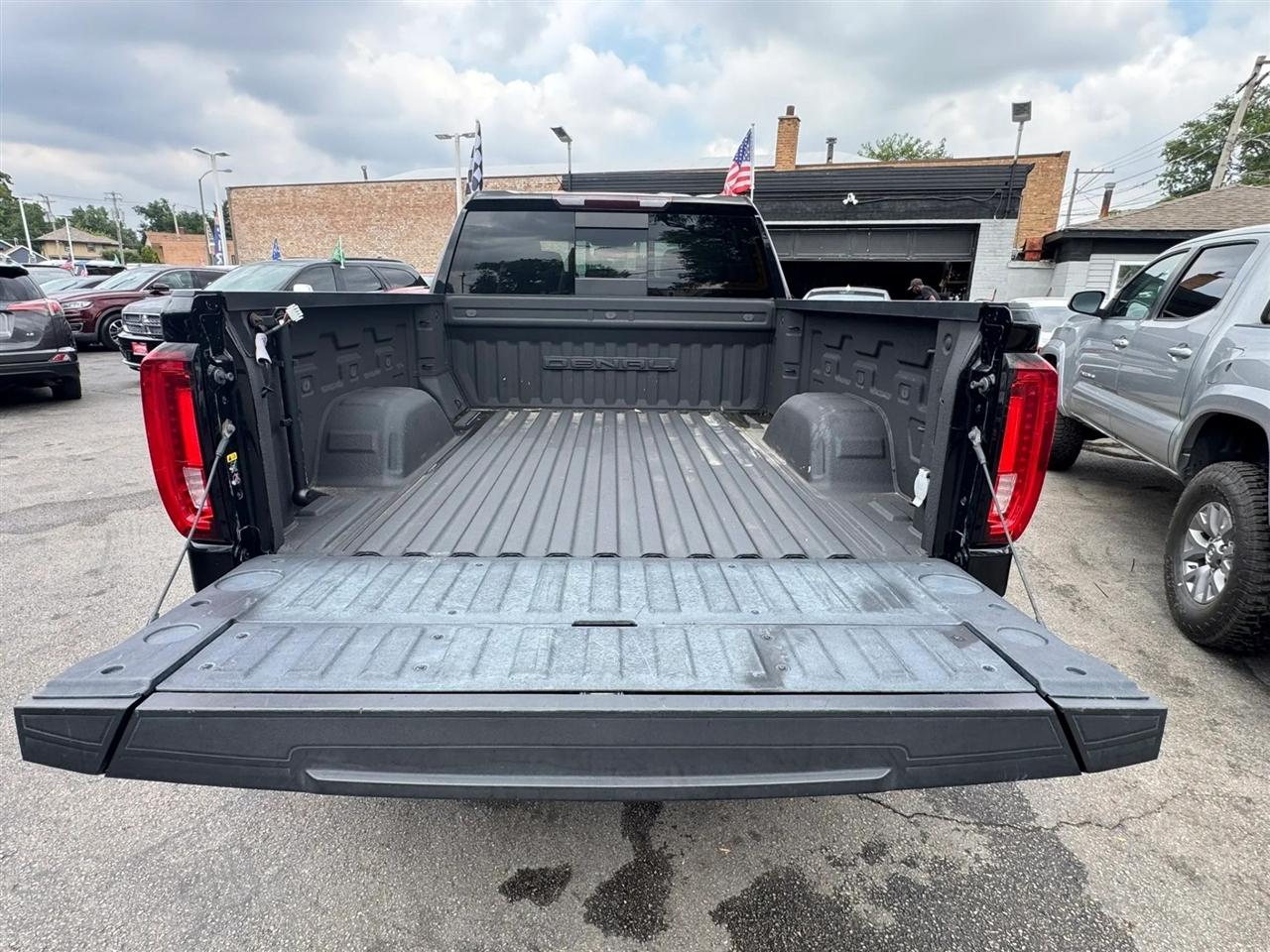 GMC Sierra 1500 4WD Crew Cab 157" Denali 2020