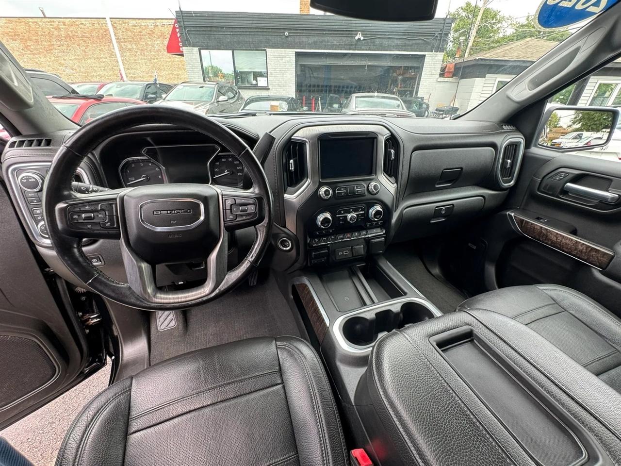 GMC Sierra 1500 4WD Crew Cab 157" Denali 2020