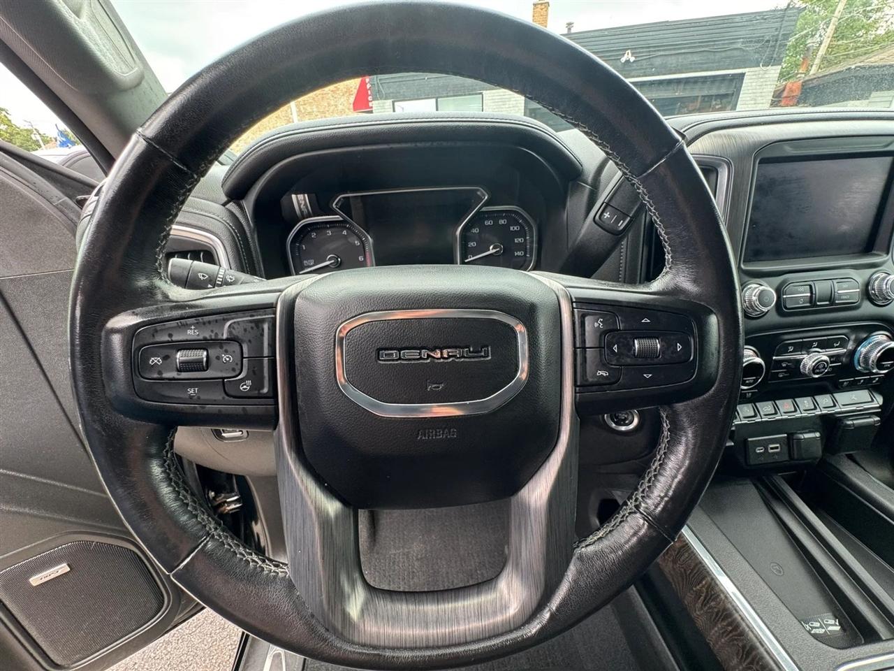 GMC Sierra 1500 4WD Crew Cab 157" Denali 2020