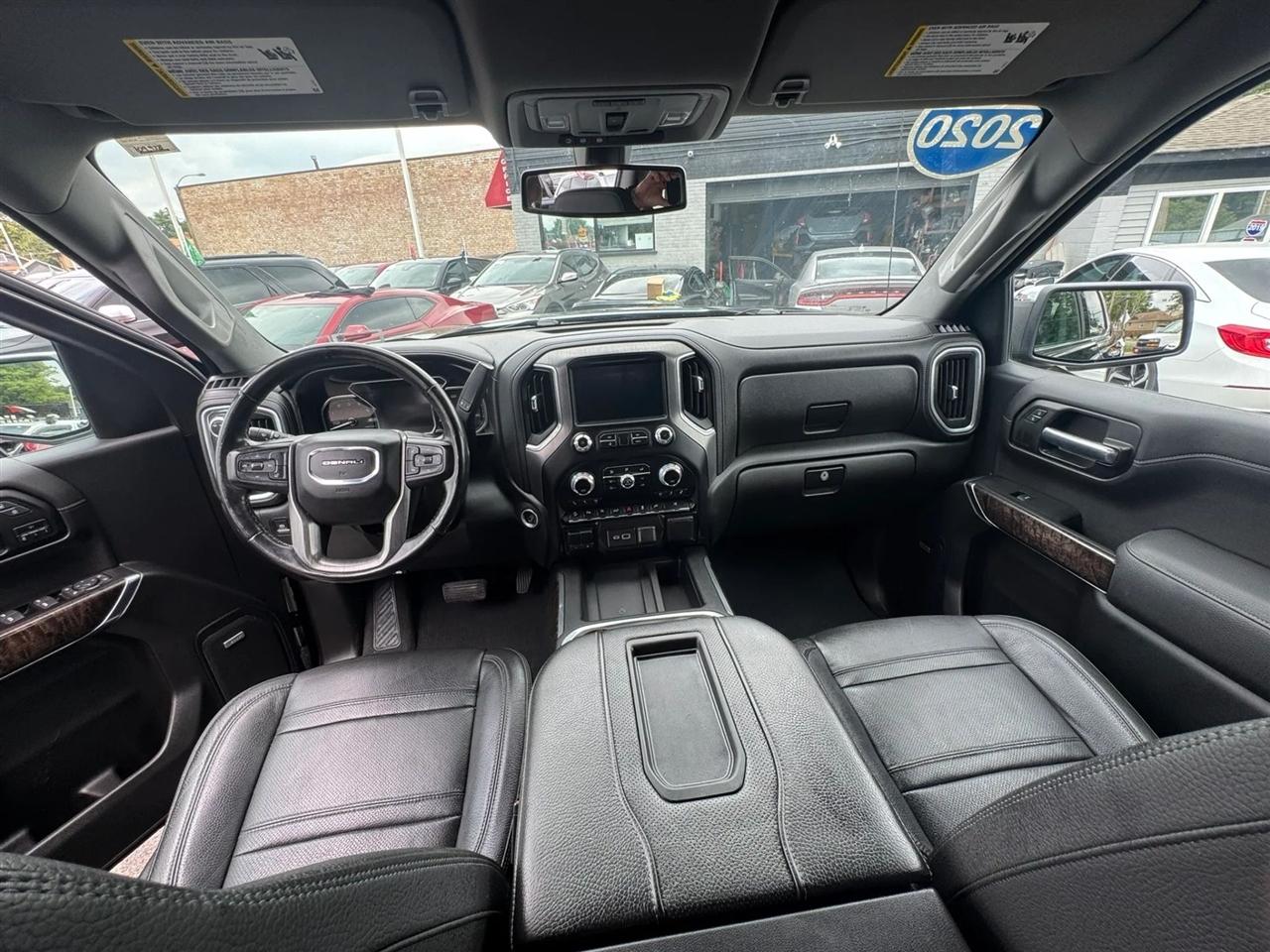 GMC Sierra 1500 4WD Crew Cab 157" Denali 2020