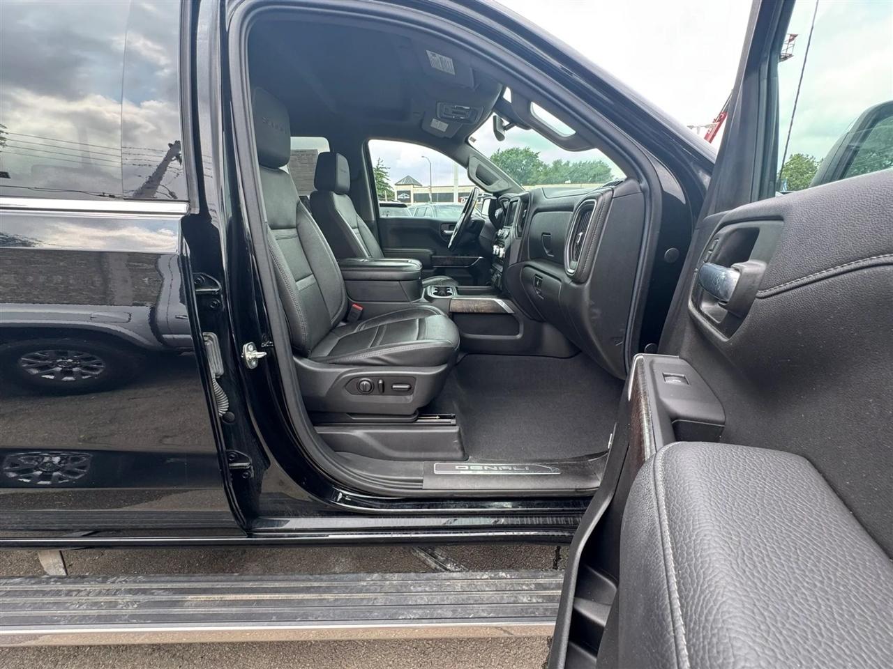 GMC Sierra 1500 4WD Crew Cab 157" Denali 2020
