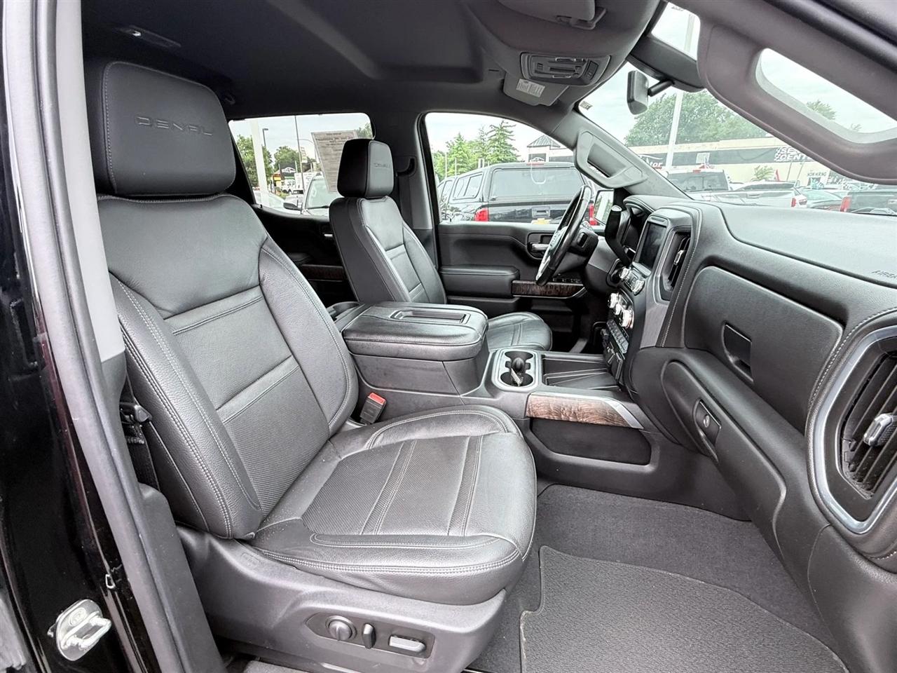 GMC Sierra 1500 4WD Crew Cab 157" Denali 2020