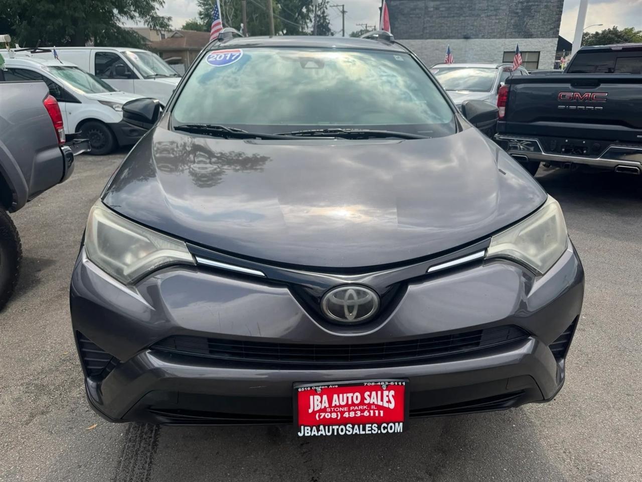 Toyota RAV4 LE FWD (Natl) 2017