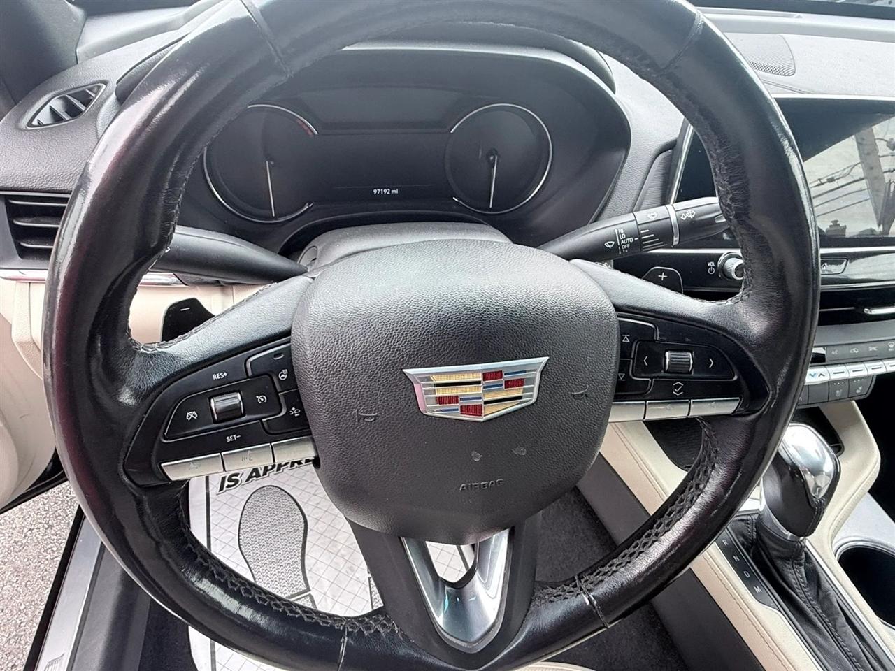 Cadillac CT4 4dr Sdn Premium Luxury 2020