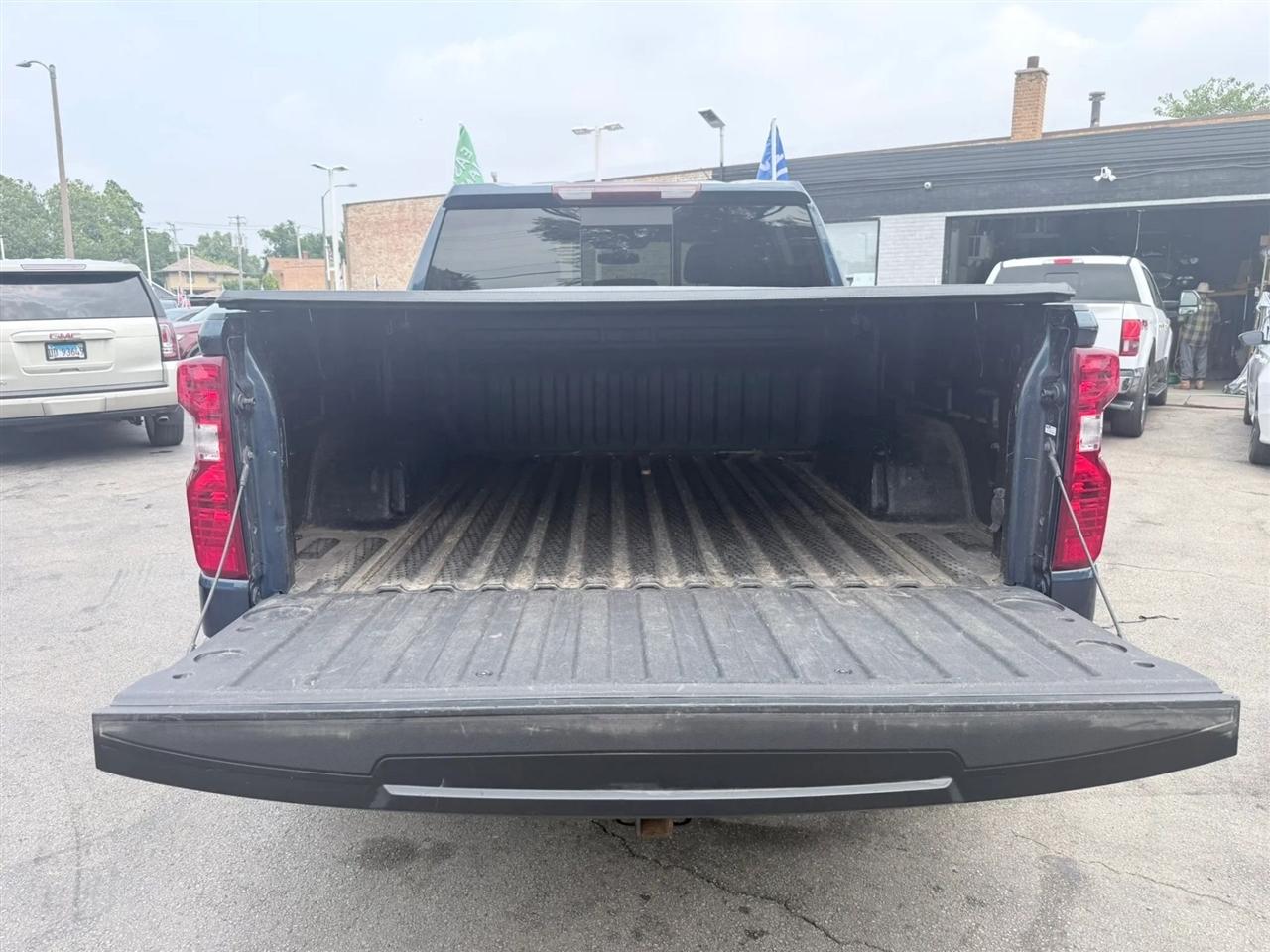 Chevrolet Silverado 1500 4WD Crew Cab 147" LT w/1LT 2021