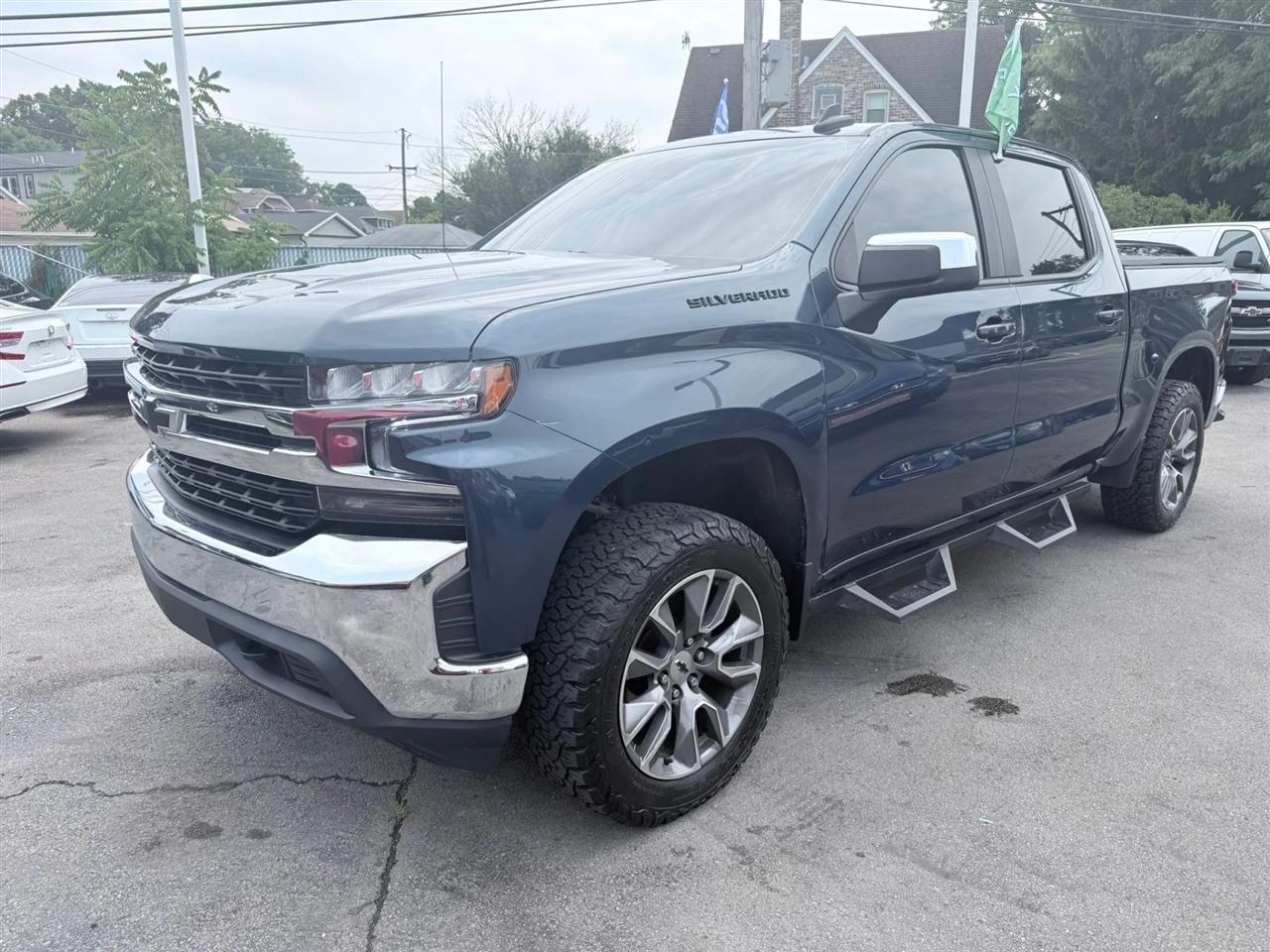Chevrolet Silverado 1500 4WD Crew Cab 147" LT w/1LT 2021