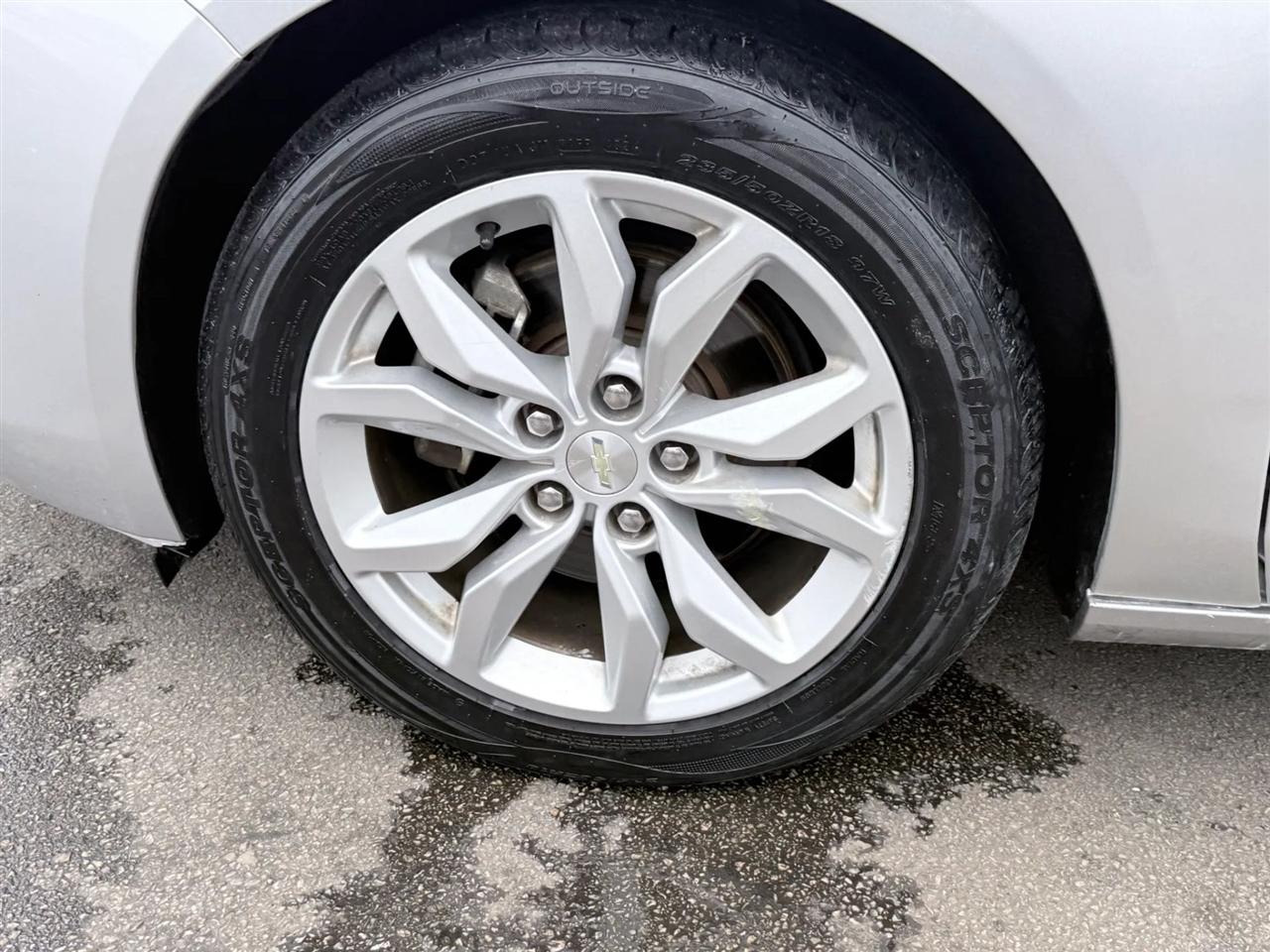 Chevrolet Impala 4dr Sdn LT w/1LT 2020