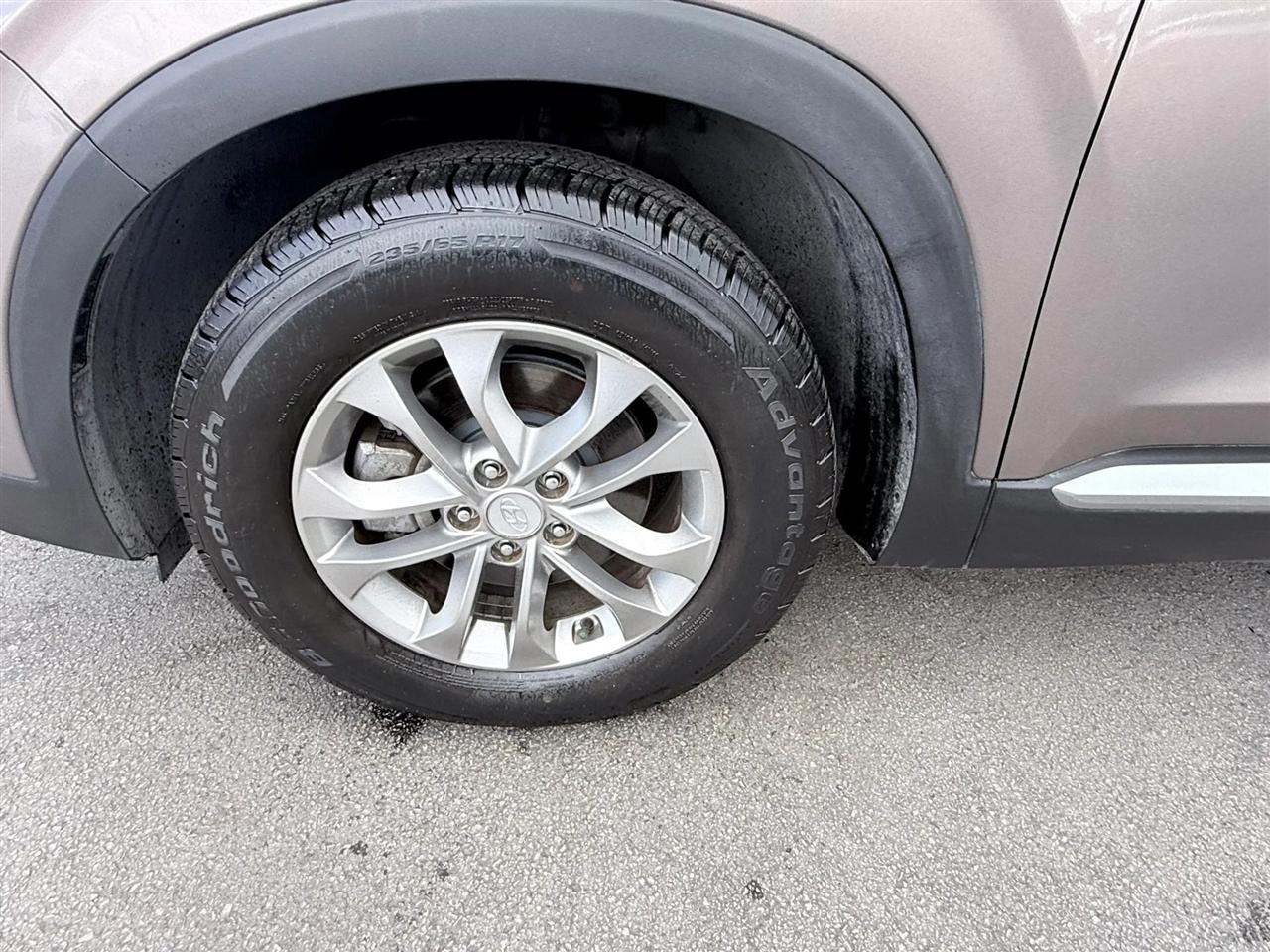Hyundai Santa Fe SE 2.4L Auto FWD 2019