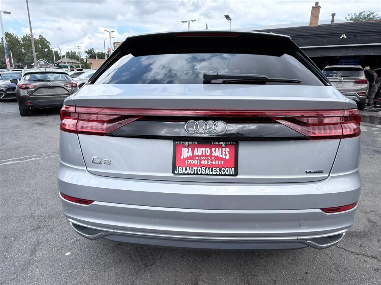 Audi Q8 Premium 55 TFSI quattro 2021