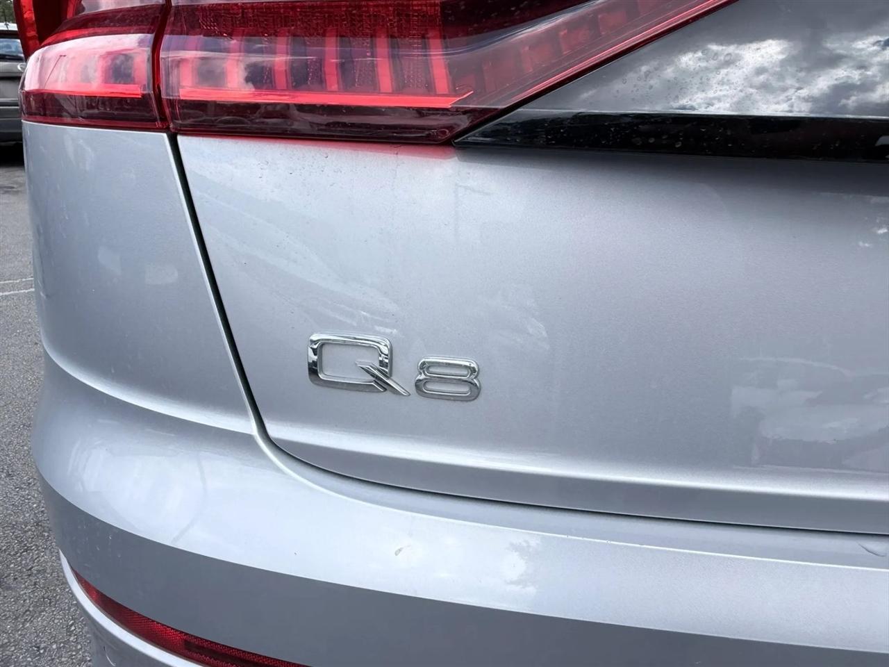 Audi Q8 Premium 55 TFSI quattro 2021