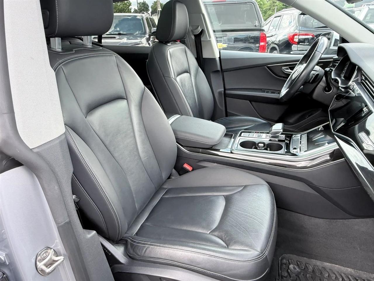 Audi Q8 Premium 55 TFSI quattro 2021