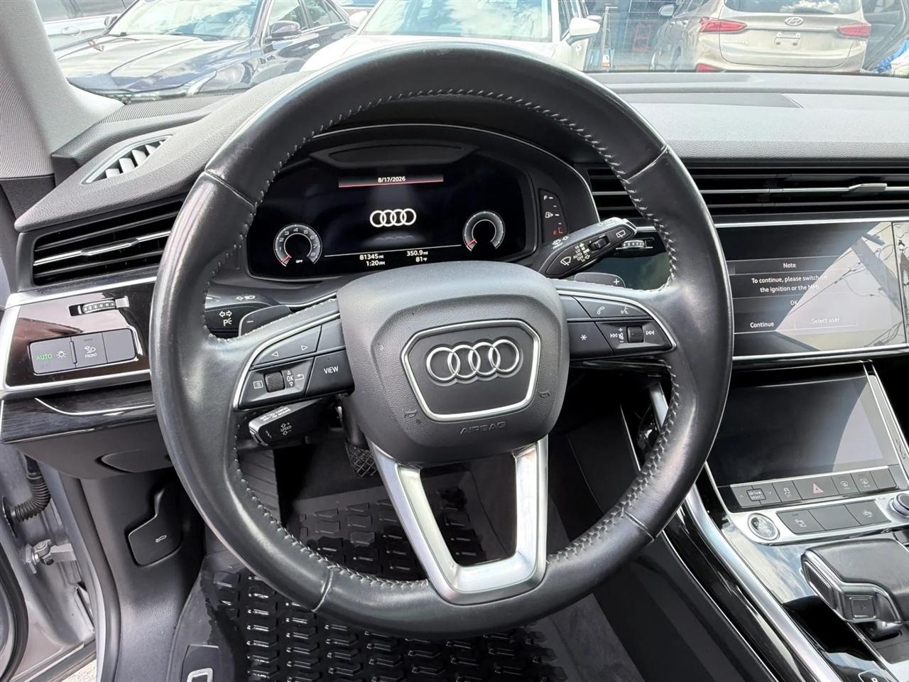 Audi Q8 Premium 55 TFSI quattro 2021