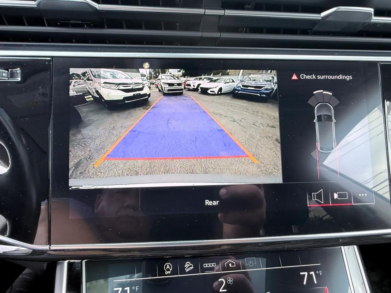 Audi Q8 Premium 55 TFSI quattro 2021