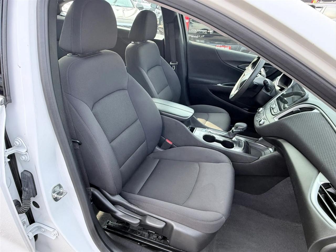 Chevrolet Malibu 4dr Sdn 1LT 2023
