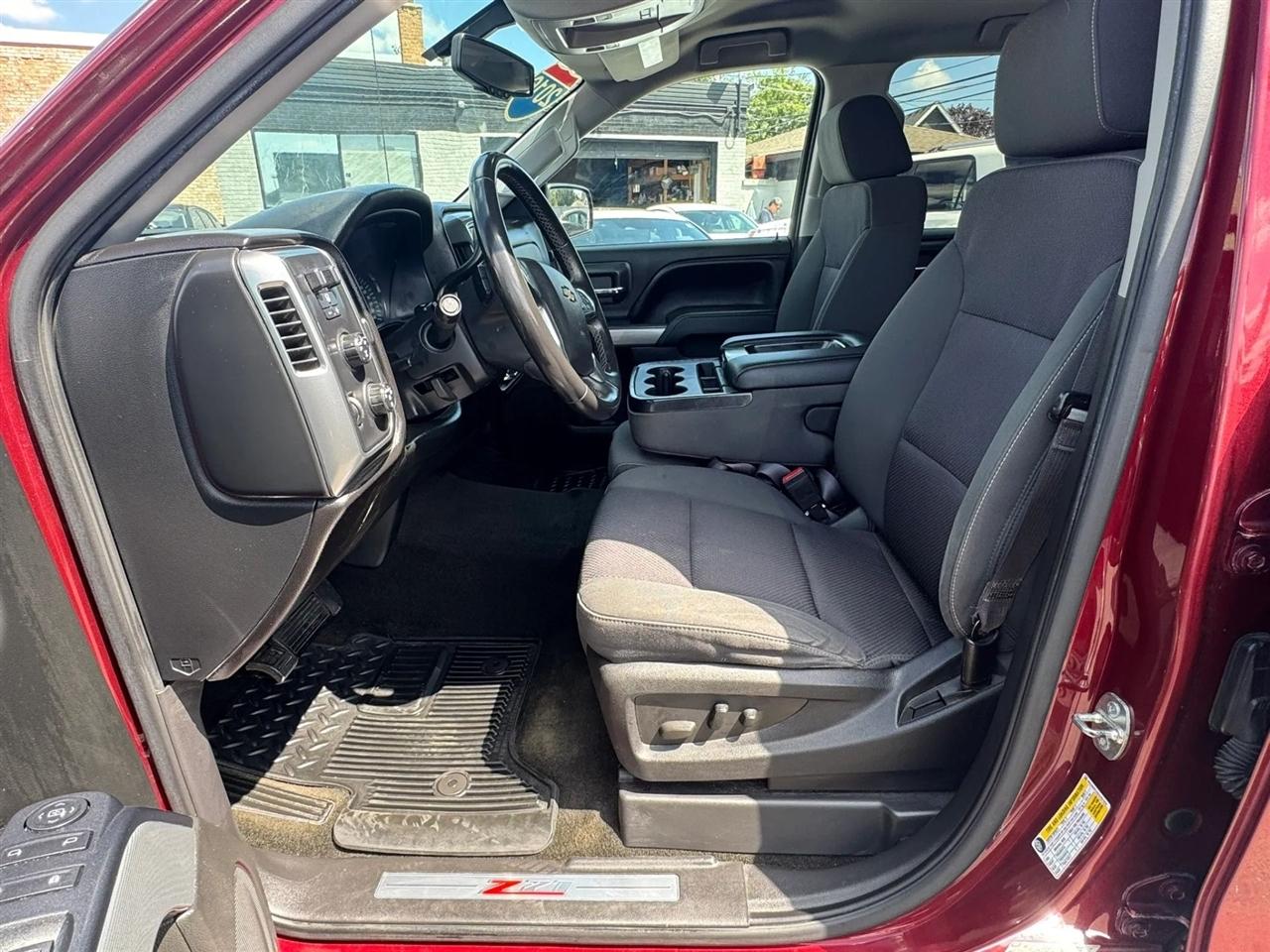 Chevrolet Silverado 1500 4WD Crew Cab 143.5" LT w/2LT 2016