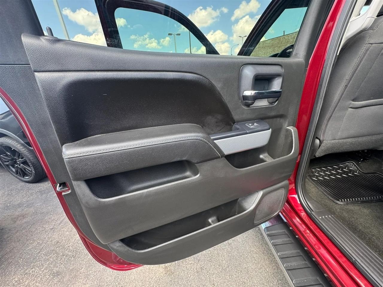 Chevrolet Silverado 1500 4WD Crew Cab 143.5" LT w/2LT 2016