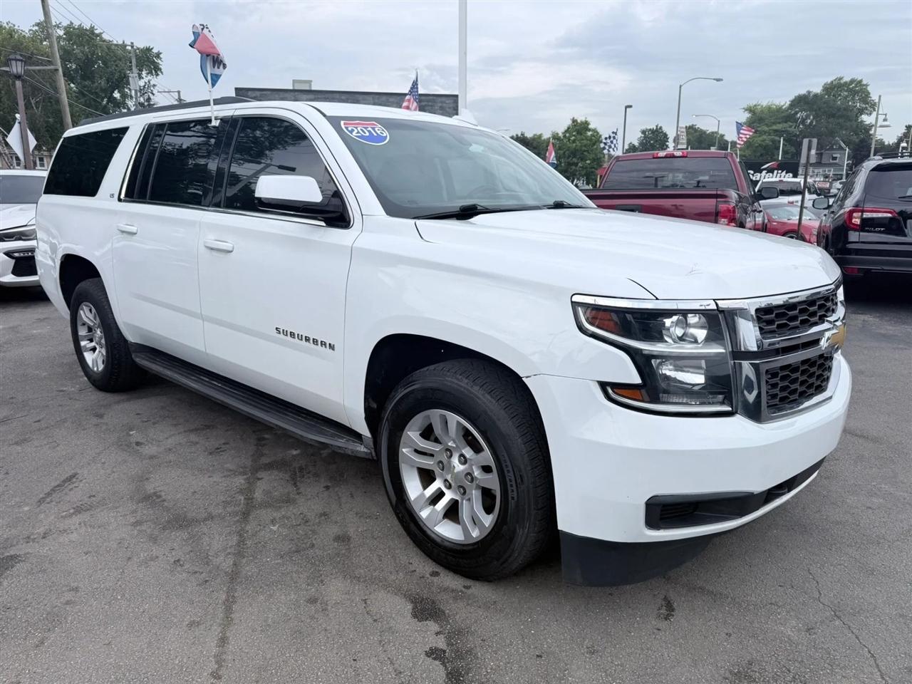 Chevrolet Suburban 4WD 4dr 1500 Commercial 2016