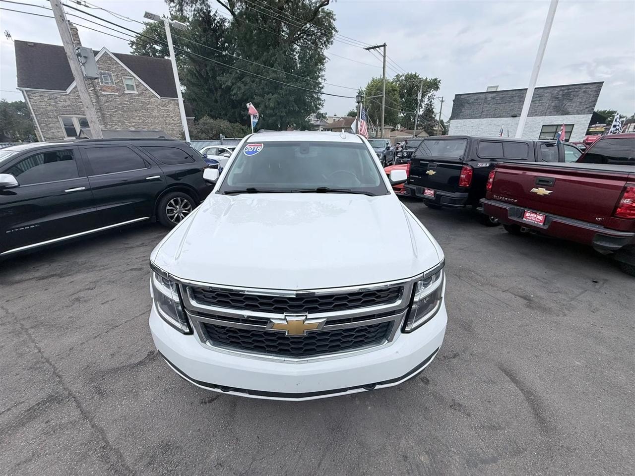 Chevrolet Suburban 4WD 4dr 1500 Commercial 2016
