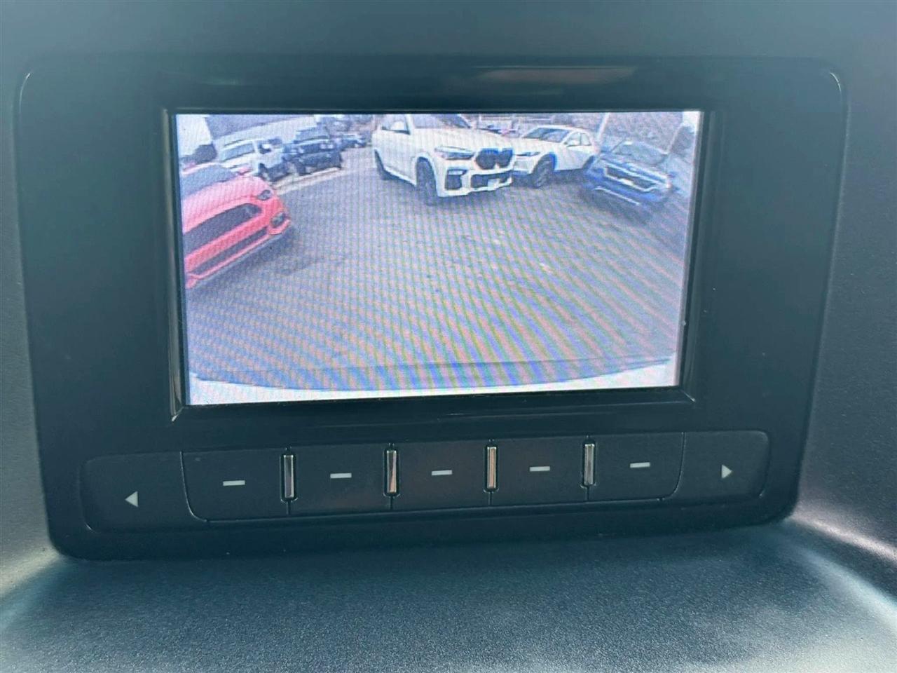 Chevrolet Suburban 4WD 4dr 1500 Commercial 2016