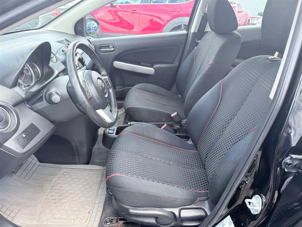 Mazda MAZDA2 4dr HB Auto Touring 2013