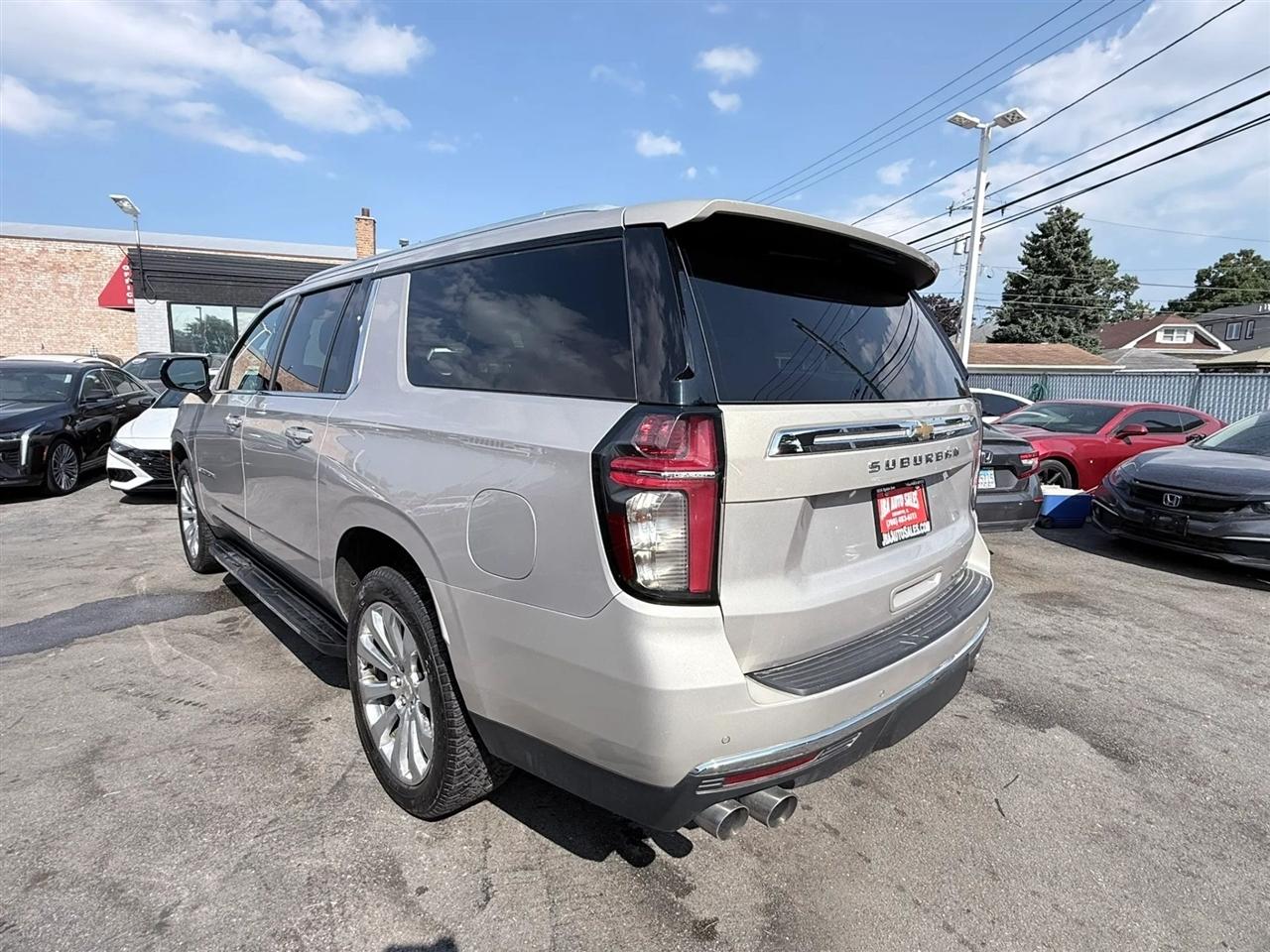 Chevrolet Suburban 4WD 4dr Premier 2021
