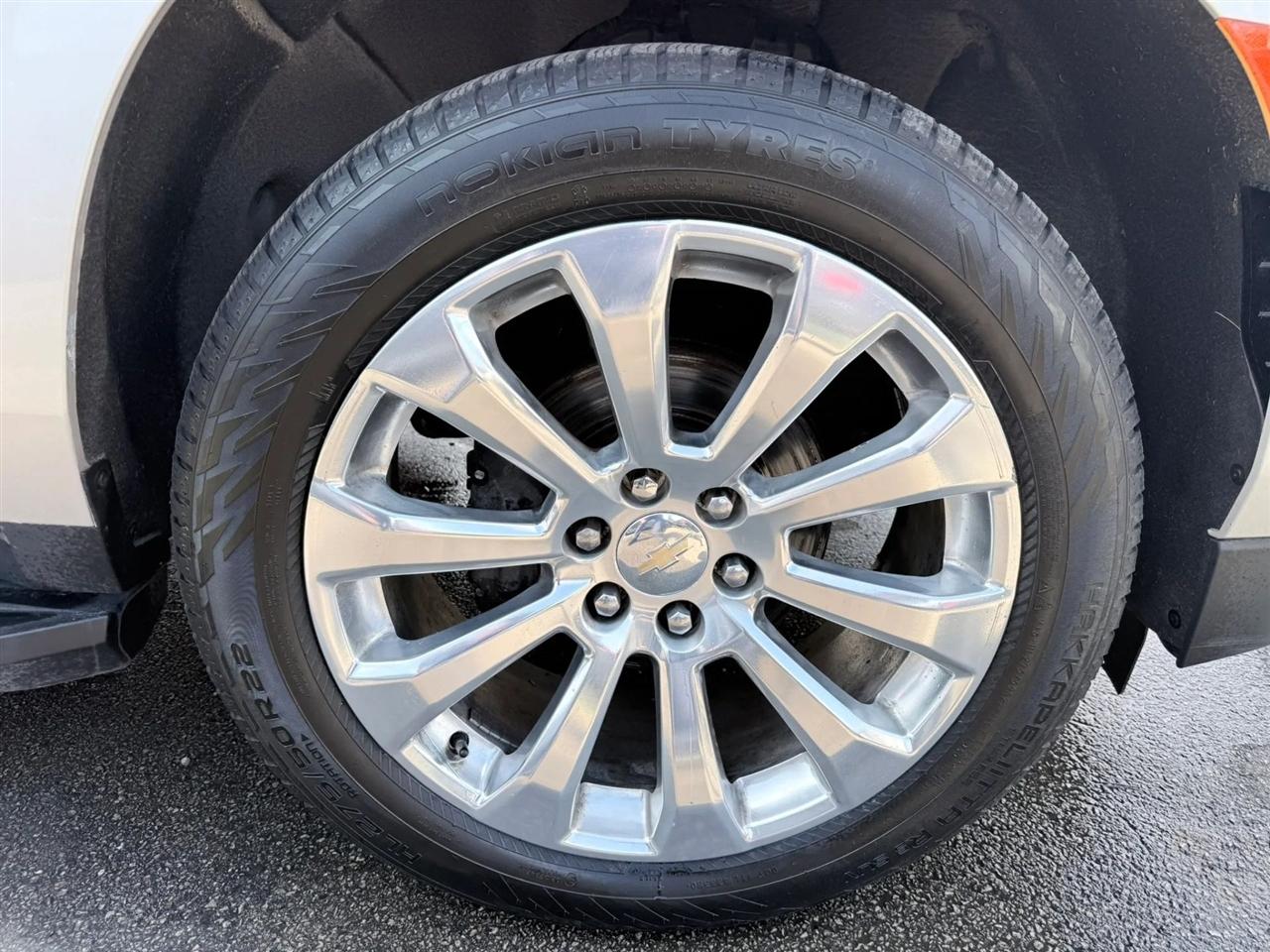 Chevrolet Suburban 4WD 4dr Premier 2021