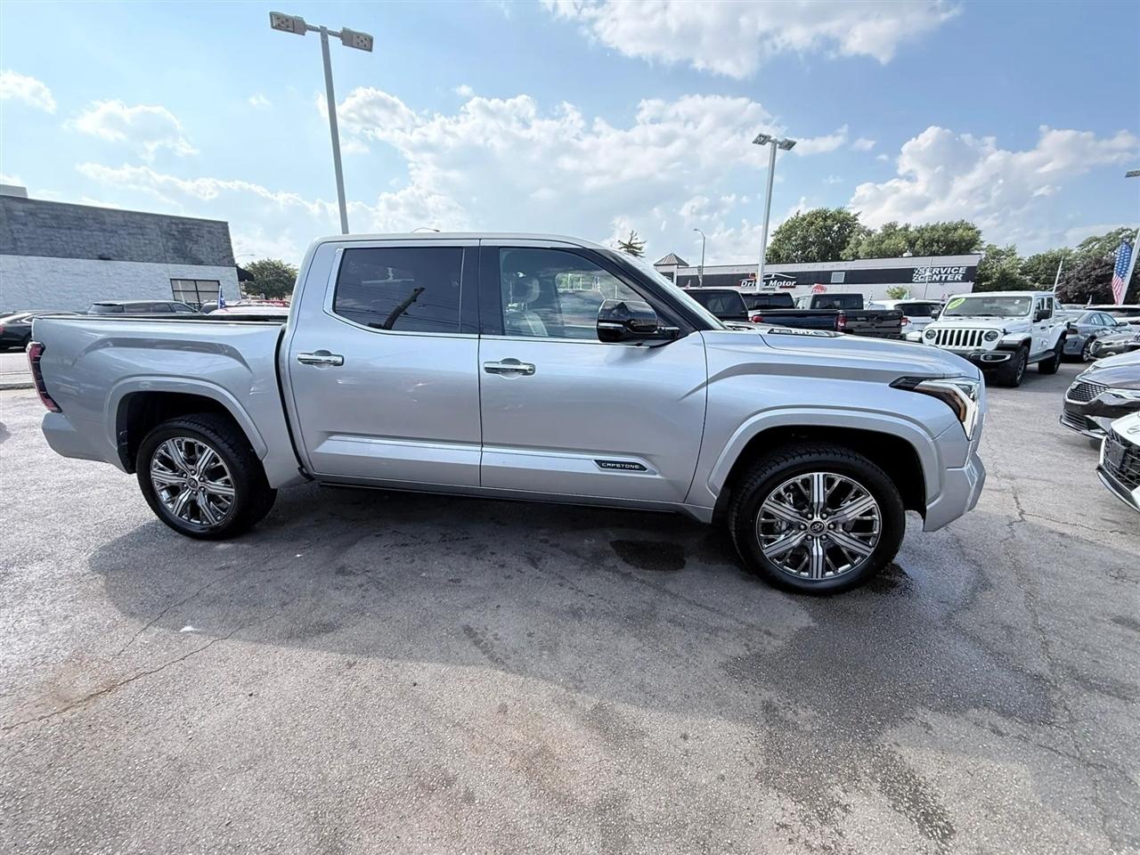 Toyota Tundra 4WD Capstone Hybrid CrewMax 5.5' Bed (Natl) 2023