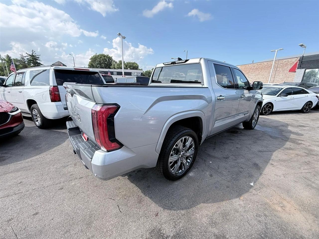 Toyota Tundra 4WD Capstone Hybrid CrewMax 5.5' Bed (Natl) 2023