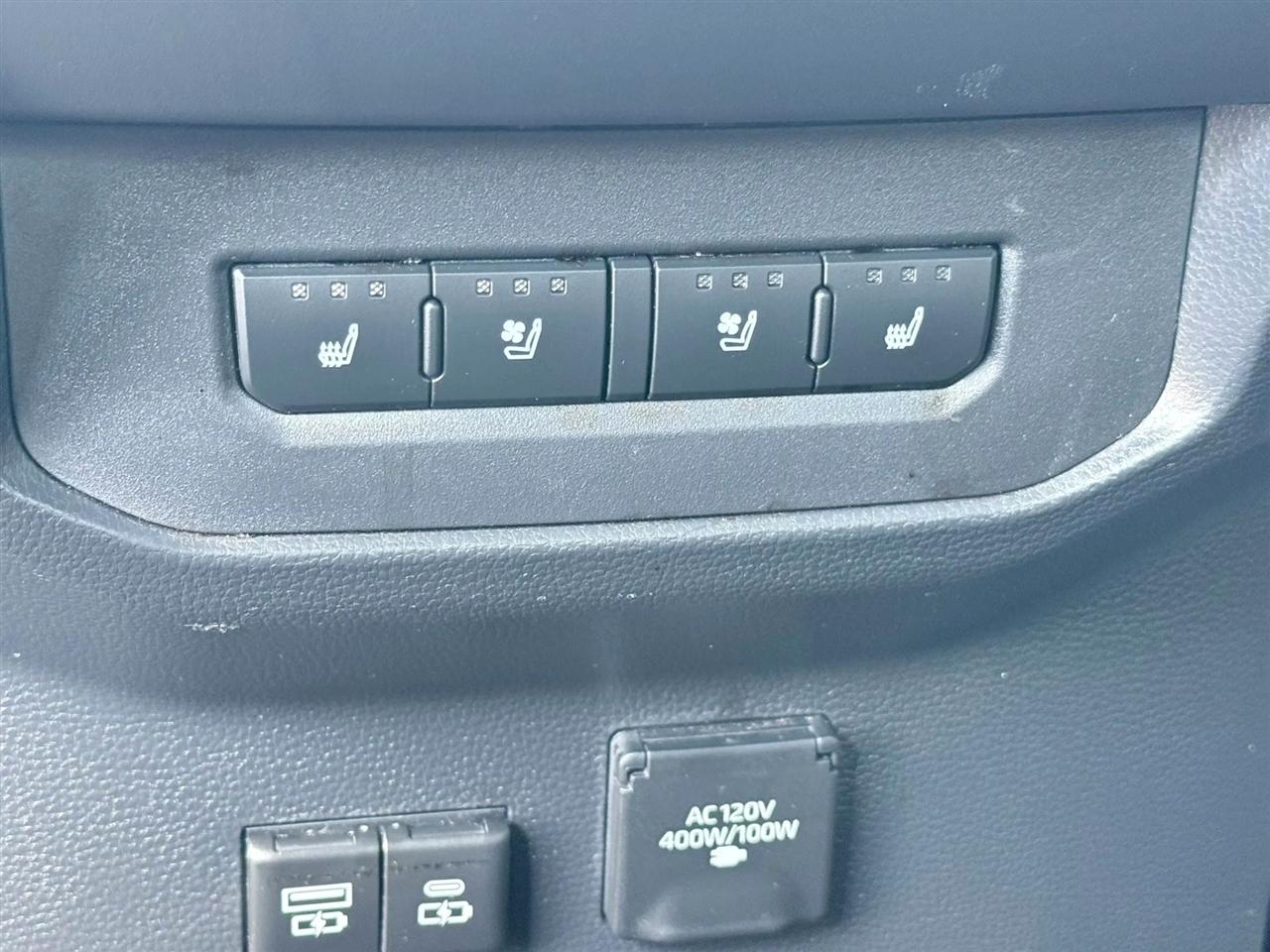 Toyota Tundra 4WD Capstone Hybrid CrewMax 5.5' Bed (Natl) 2023