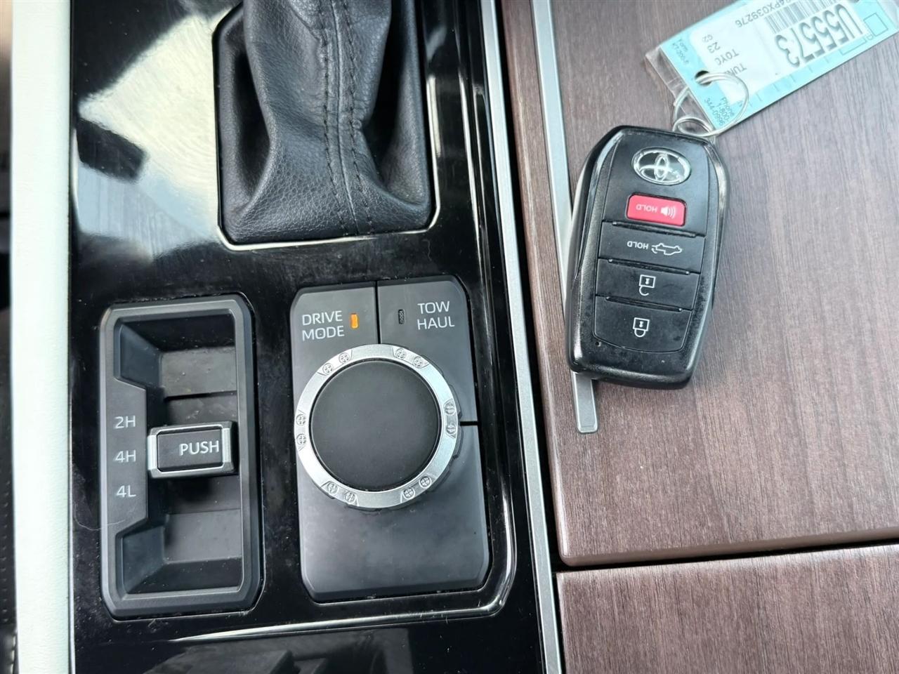 Toyota Tundra 4WD Capstone Hybrid CrewMax 5.5' Bed (Natl) 2023