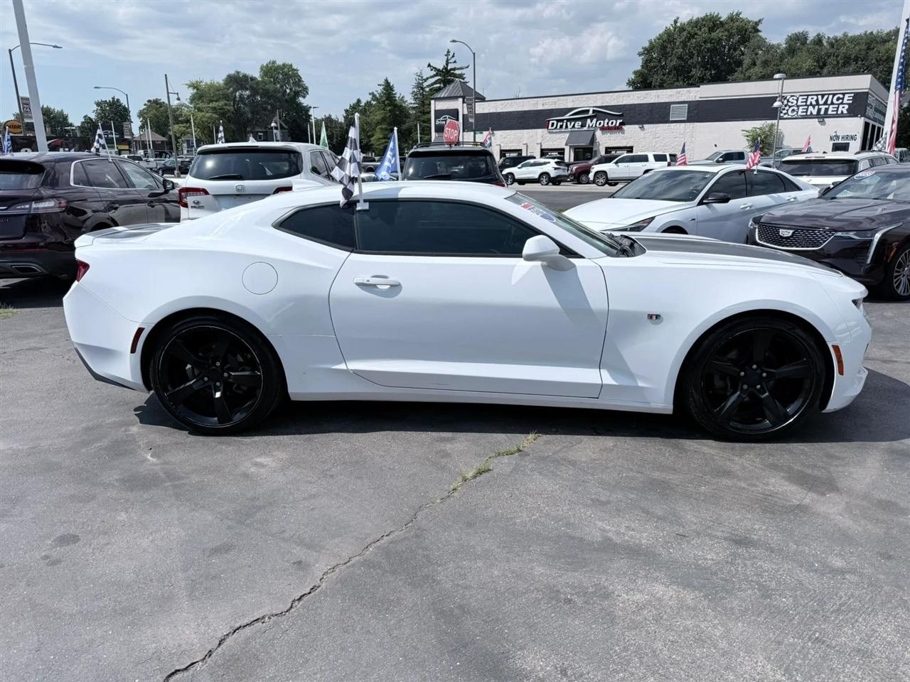 Chevrolet Camaro 2dr Cpe 1LT 2018