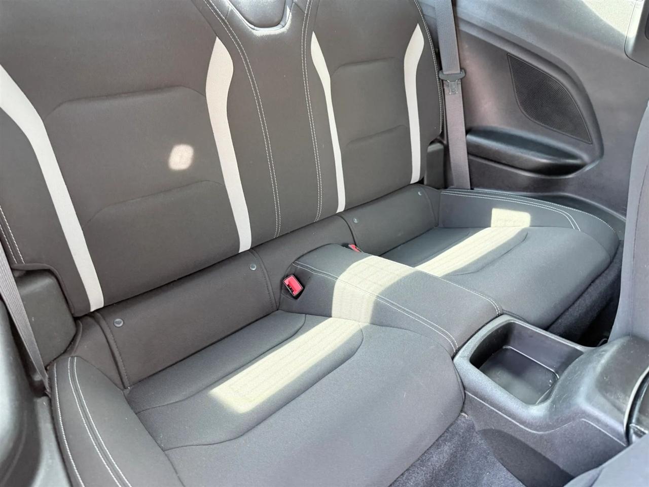 Chevrolet Camaro 2dr Cpe 1LT 2018
