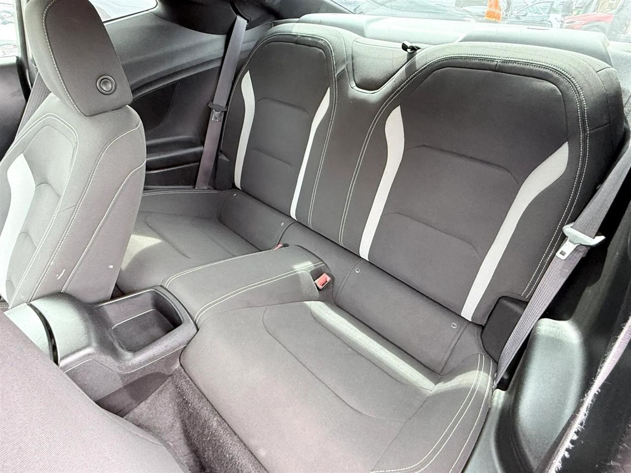 Chevrolet Camaro 2dr Cpe 1LT 2016