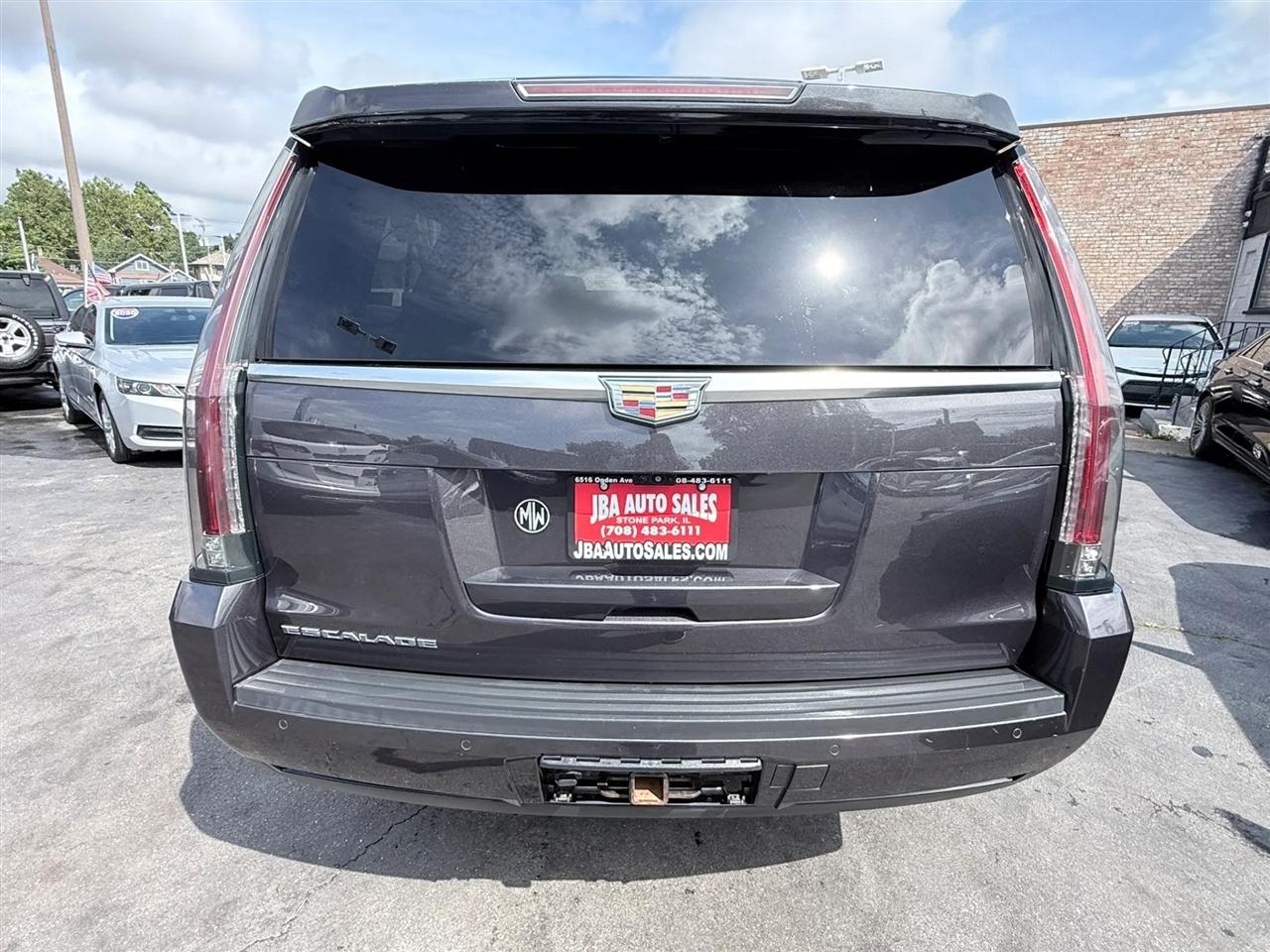 Cadillac Escalade ESV 4WD 4dr Premium Luxury 2018