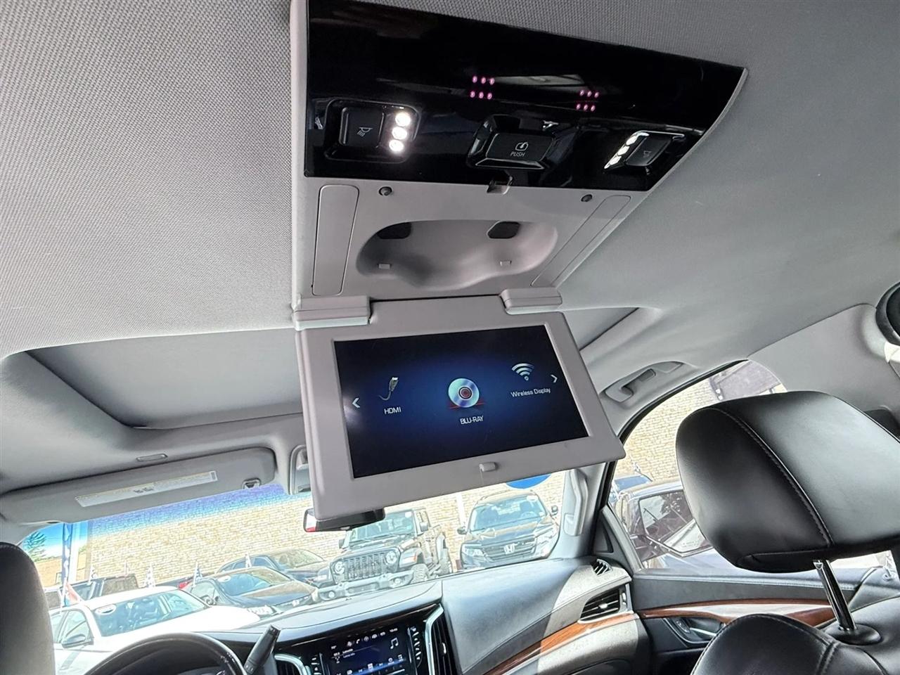 Cadillac Escalade ESV 4WD 4dr Premium Luxury 2018