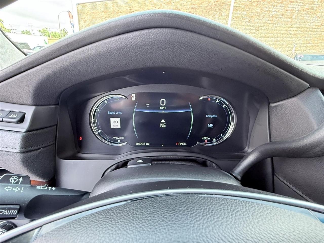 Cadillac Escalade ESV 4WD 4dr Premium Luxury 2018